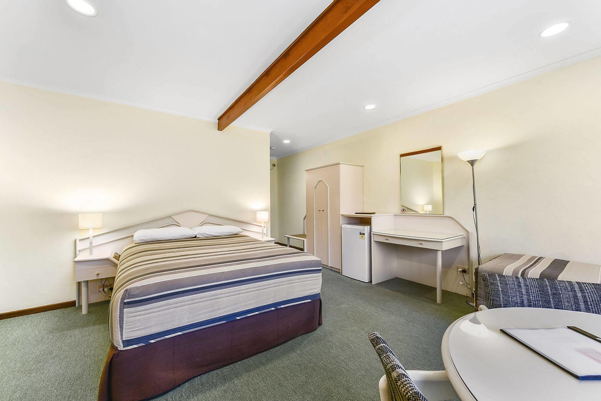 William Macintosh Motor Lodge 나라쿠르테 외부 사진